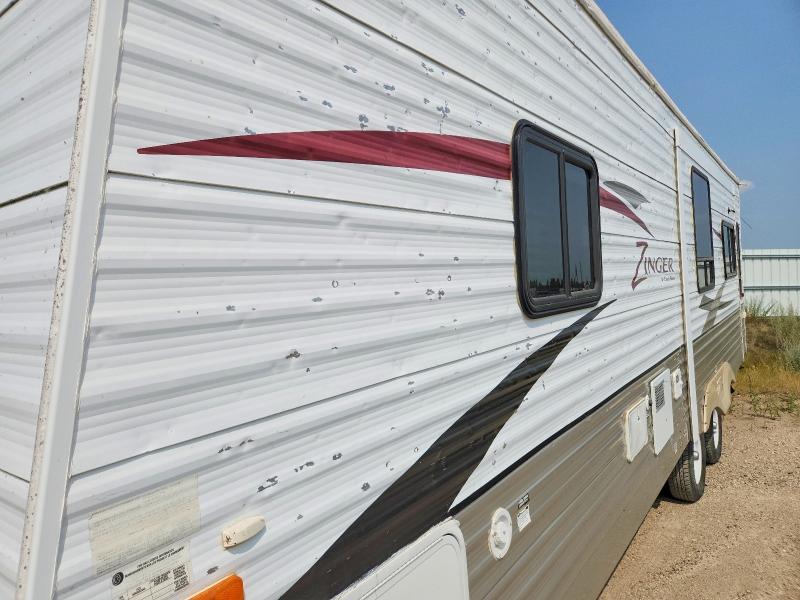 2010 Zinger Recreational Vehicle (rv)