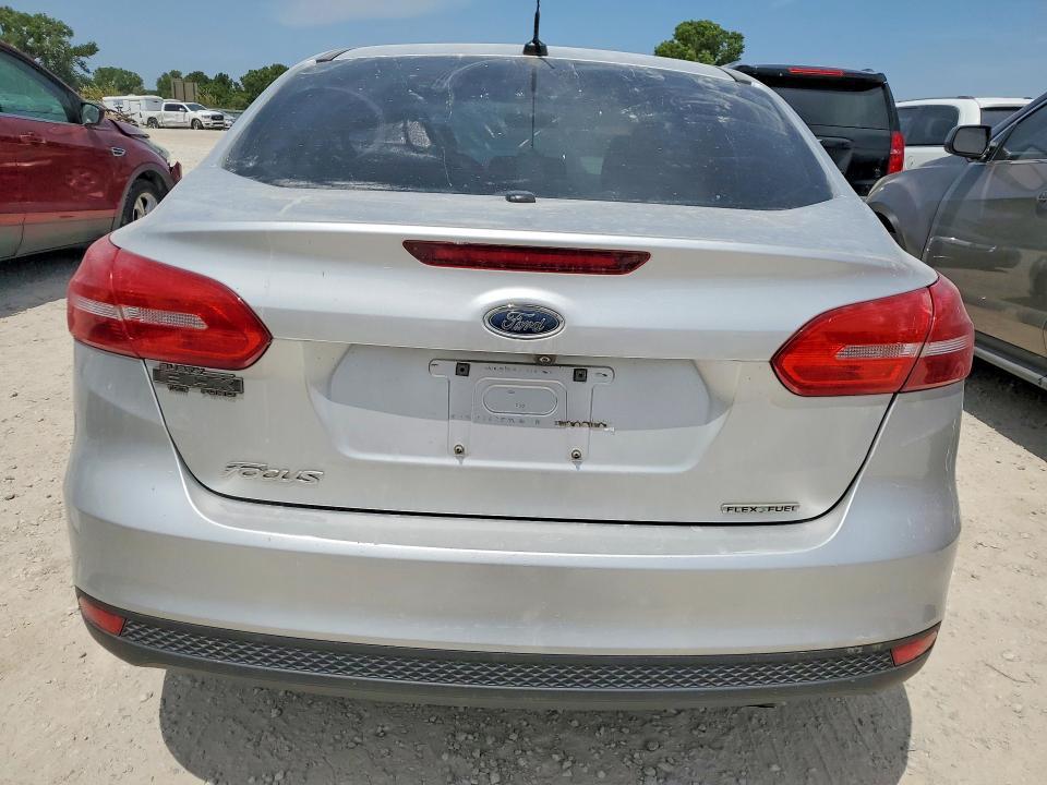 2015 Ford Focus s