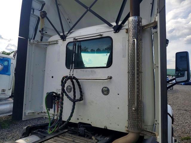 2019 Peterbilt 579 Semi Truck