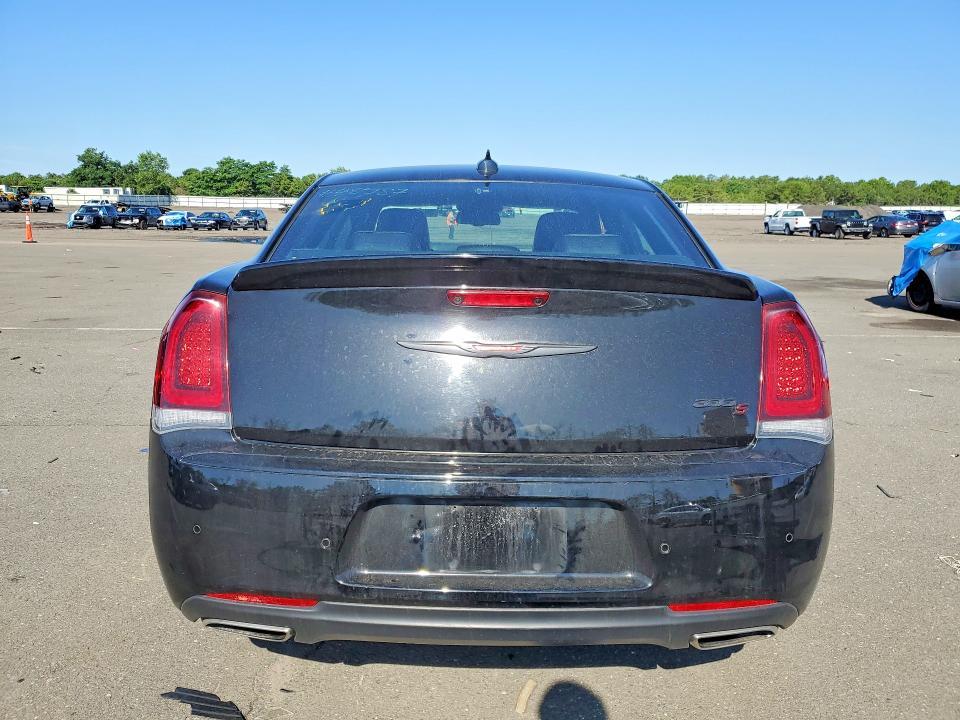 2023 Chrysler 300 s