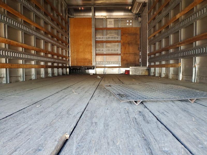 2018 Hino 195 BOX Truck