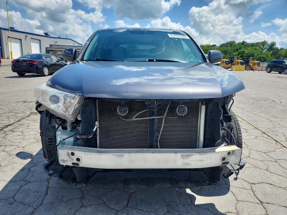 2013 Toyota Highlander se