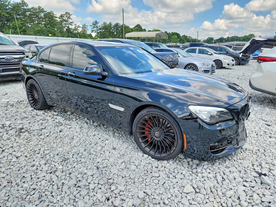 2013 BMW 750 xi