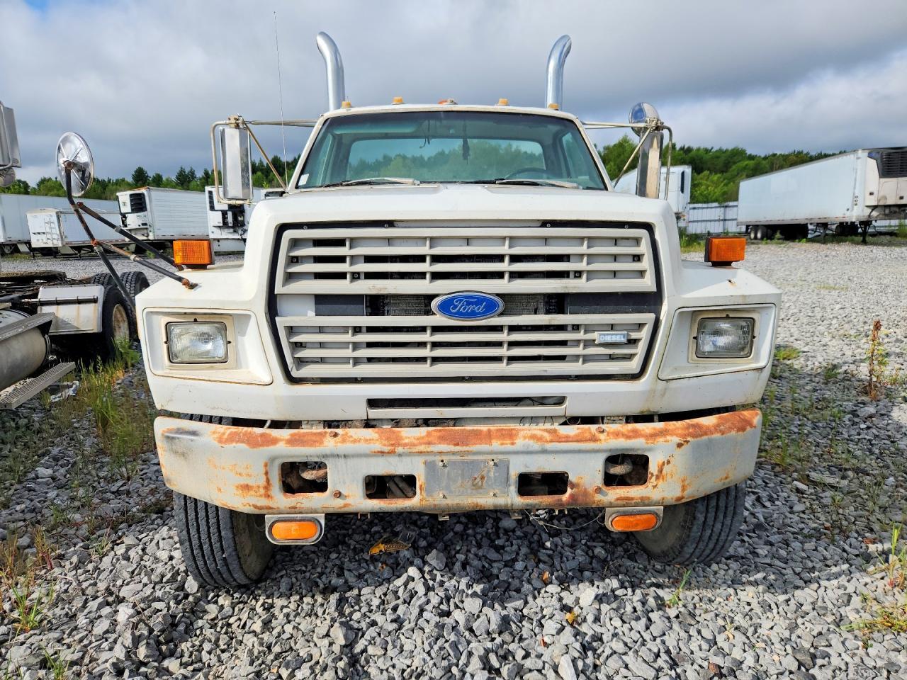 1993 Ford F700 Utility / Service Truck