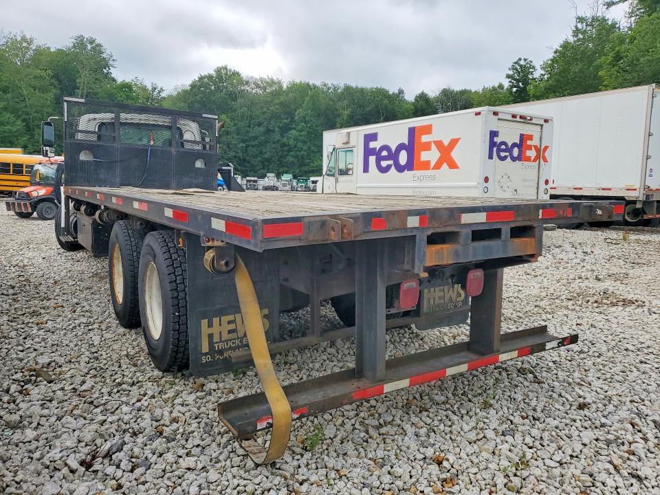2007 International 4400 Flatbed Truck