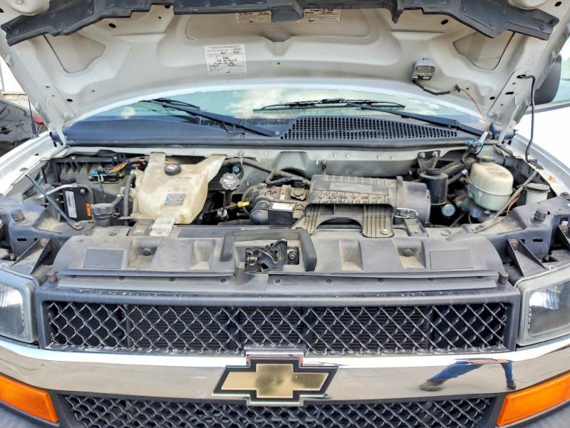 2018 Chevrolet Express G2500 LT
