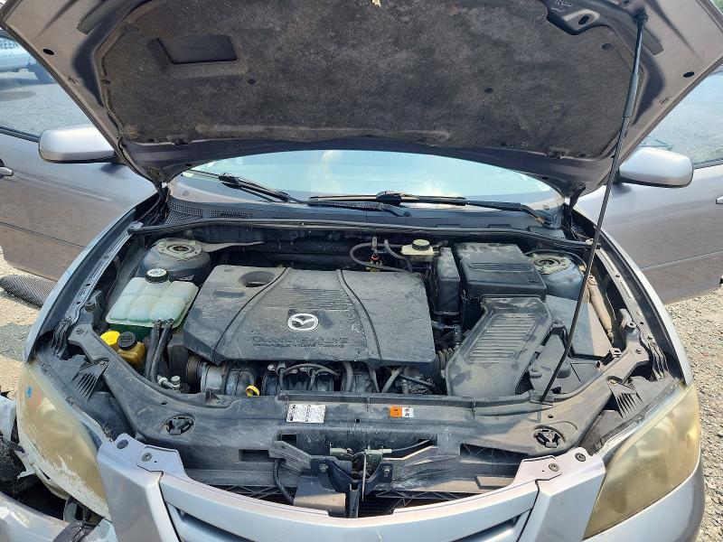 2004 Mazda 3 S