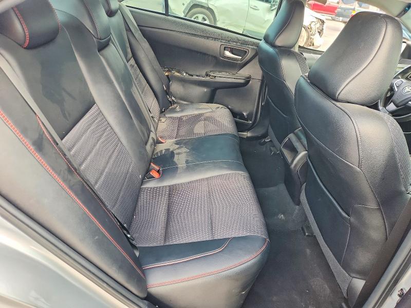 2015 Toyota Camry se