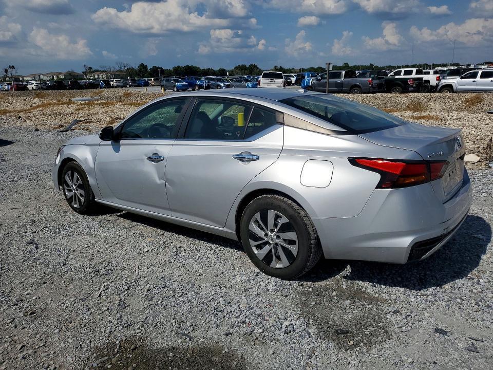 2020 Nissan Altima s
