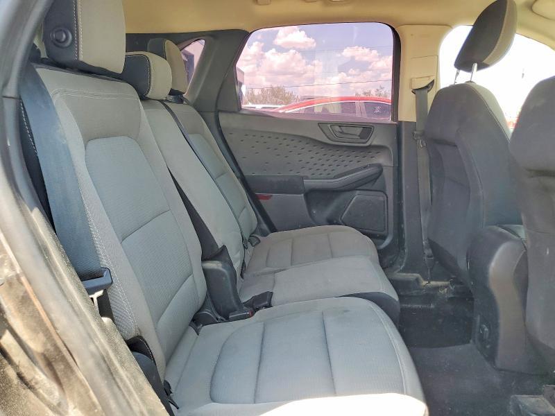 2020 Ford Escape s
