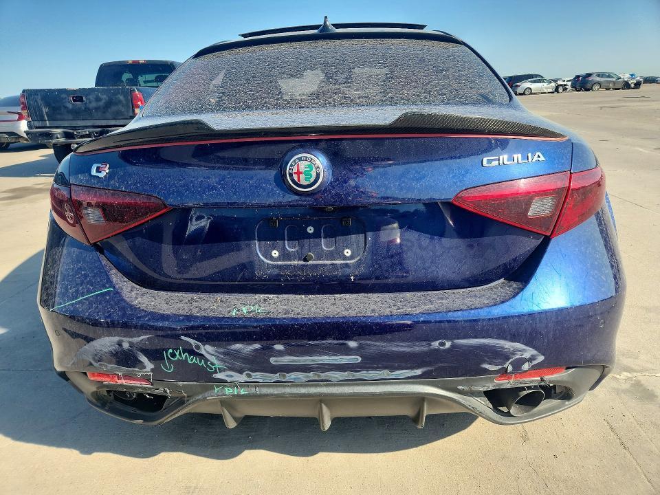 2017 Alfa Romeo Giulia ti