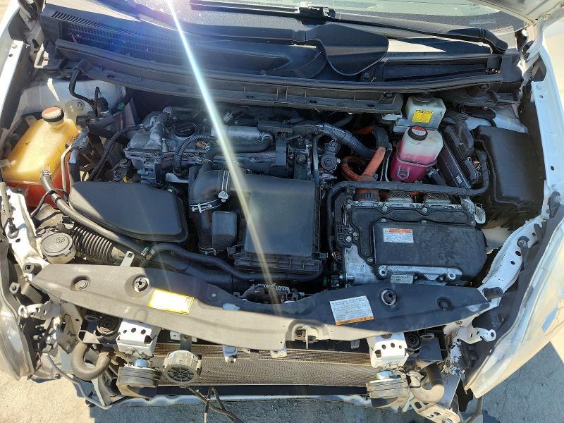 2015 Toyota Prius two