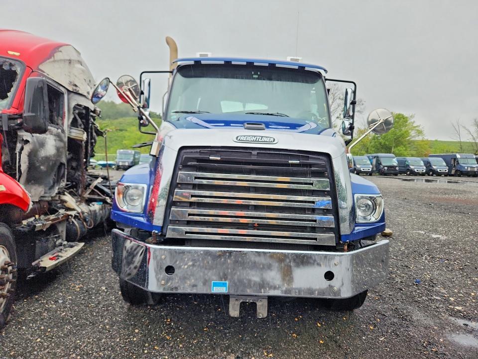 2016 Freightliner 114SD ROLL-OFF Container Truck