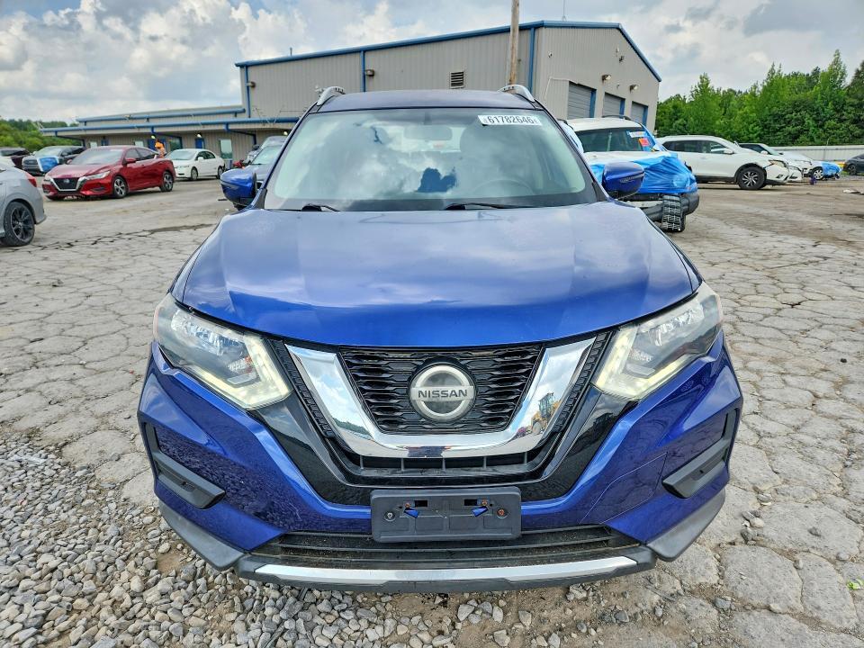 2018 Nissan Rogue sv