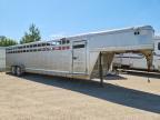 1999 Featherlite Manufacturing Horse Trailer