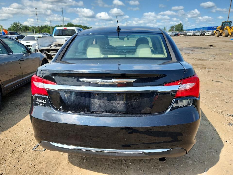 2011 Chrysler 200 lx