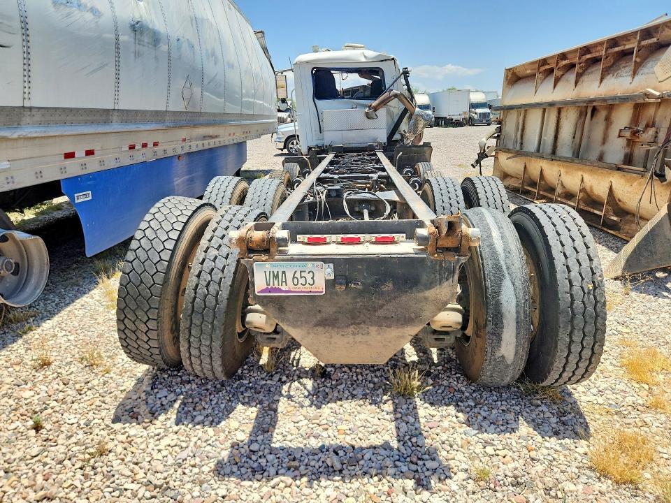 2008 Mack 700 GU700