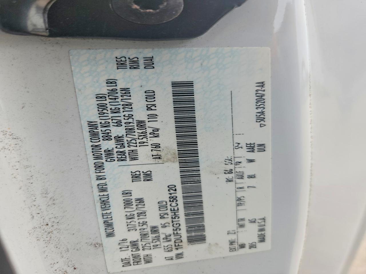 2017 Ford F550 Super Duty BOX Truck