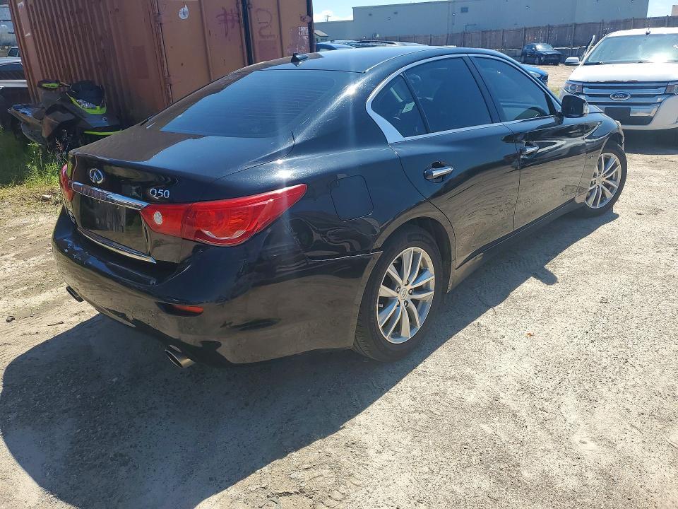 2015 Infiniti Q50 Base