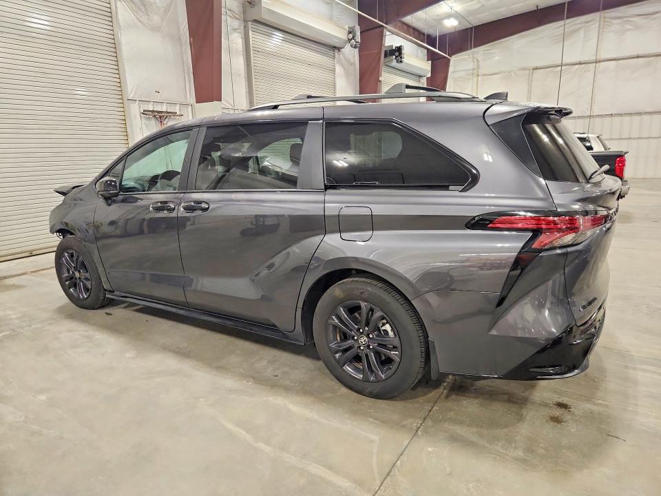 2025 Toyota Sienna XSE