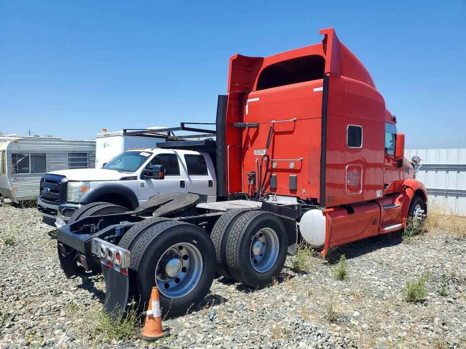 2017 Peterbilt 579 Semi Truck
