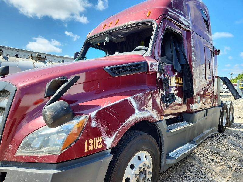 2020 Freightliner Cascadia 126 Semi Truck