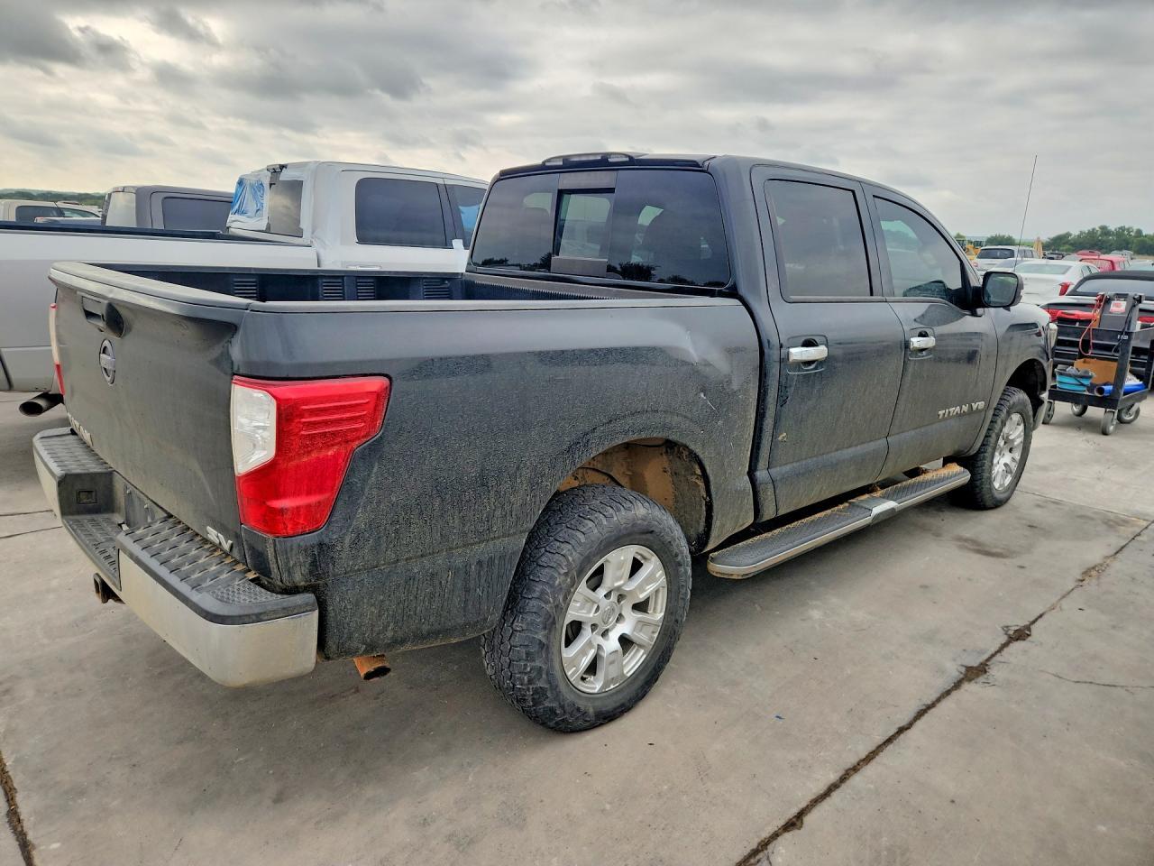 2019 Nissan Titan SV