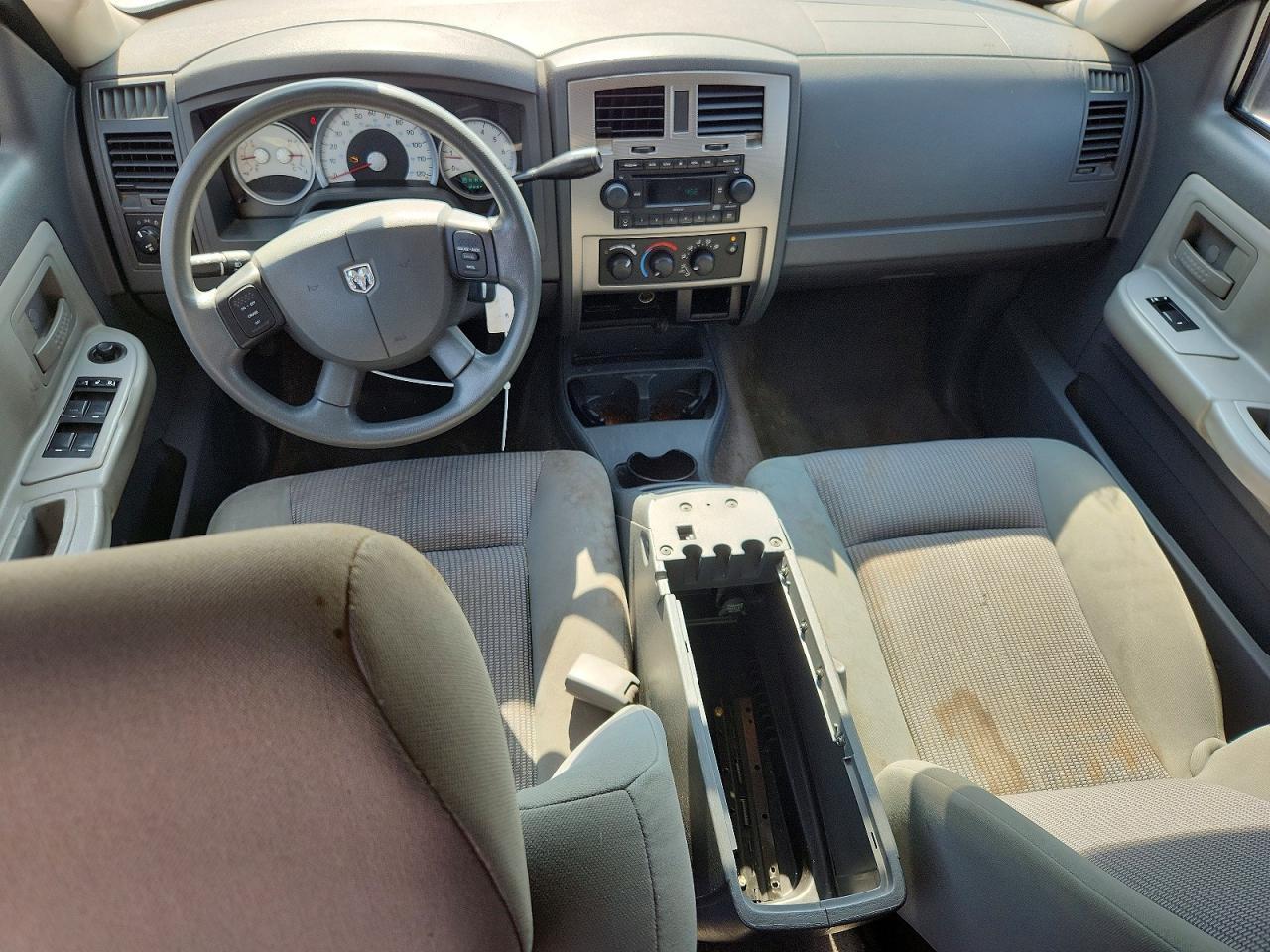 2007 Dodge Dakota Quad SLT
