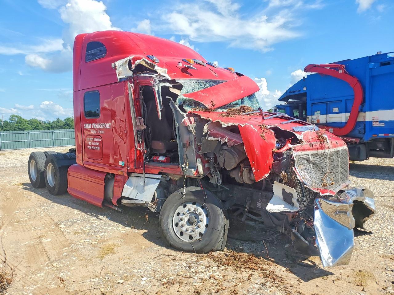 2011 Peterbilt 387 Semi Truck