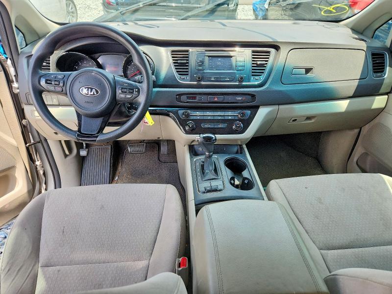 2016 KIA Sedona lx