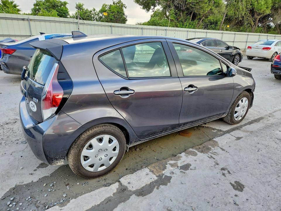 2015 Toyota Prius C ONE