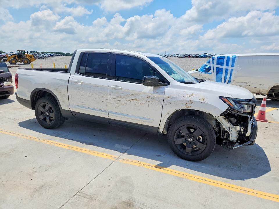 2025 Honda Ridgeline Black Edition