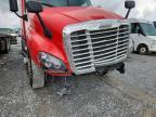 2018 Freightliner Cascadia 125 Semi Truck