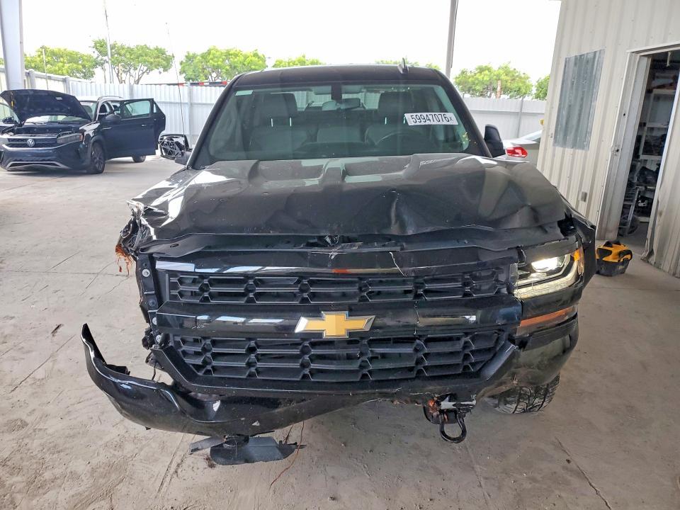2018 Chevrolet Silverado C1500 Custom