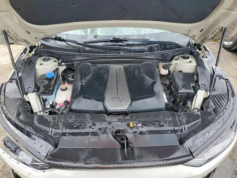2023 KIA EV6 Wind