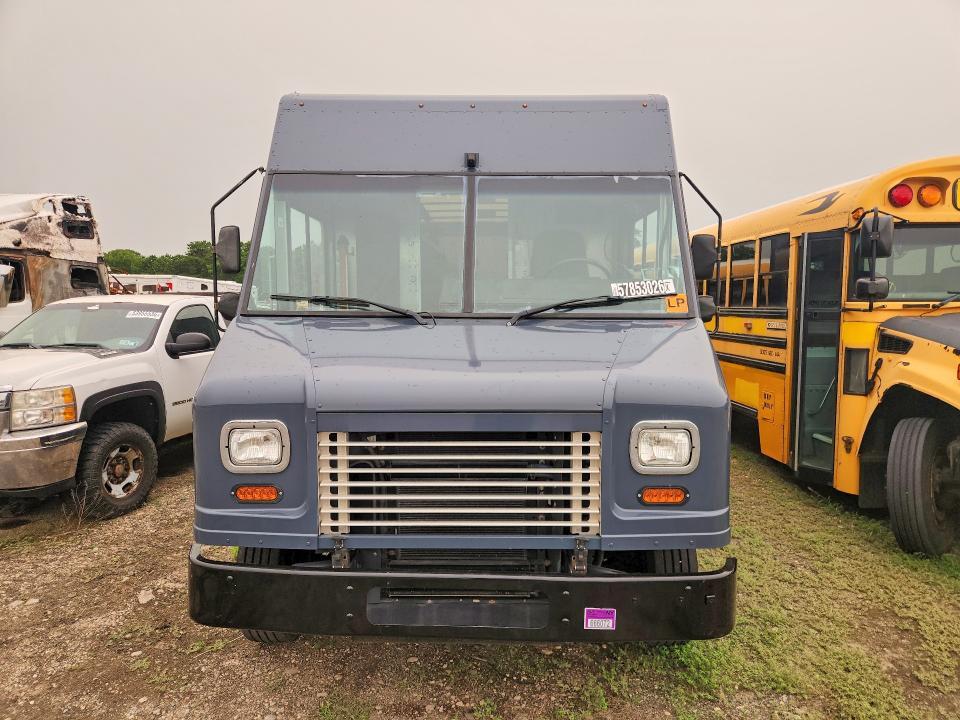 2021 Freightliner MT45G Chassis Delivery Truck