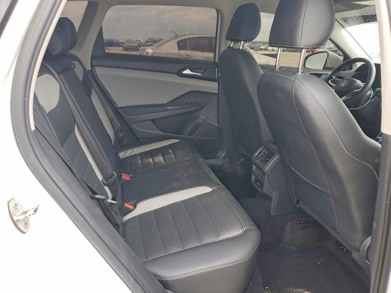 2022 Volkswagen Taos sel