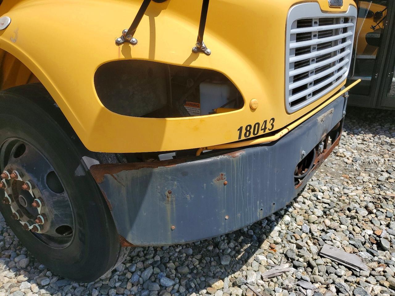 2010 Thomas SAF-T-LINER C2-School Bus