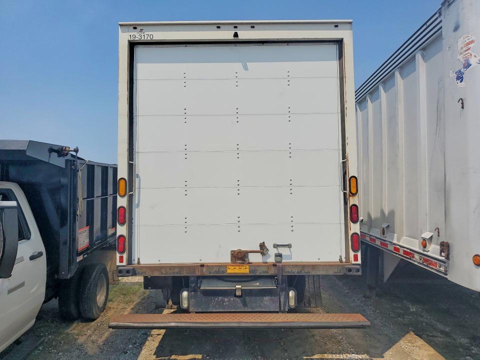 2019 Isuzu Npr hd box Truck
