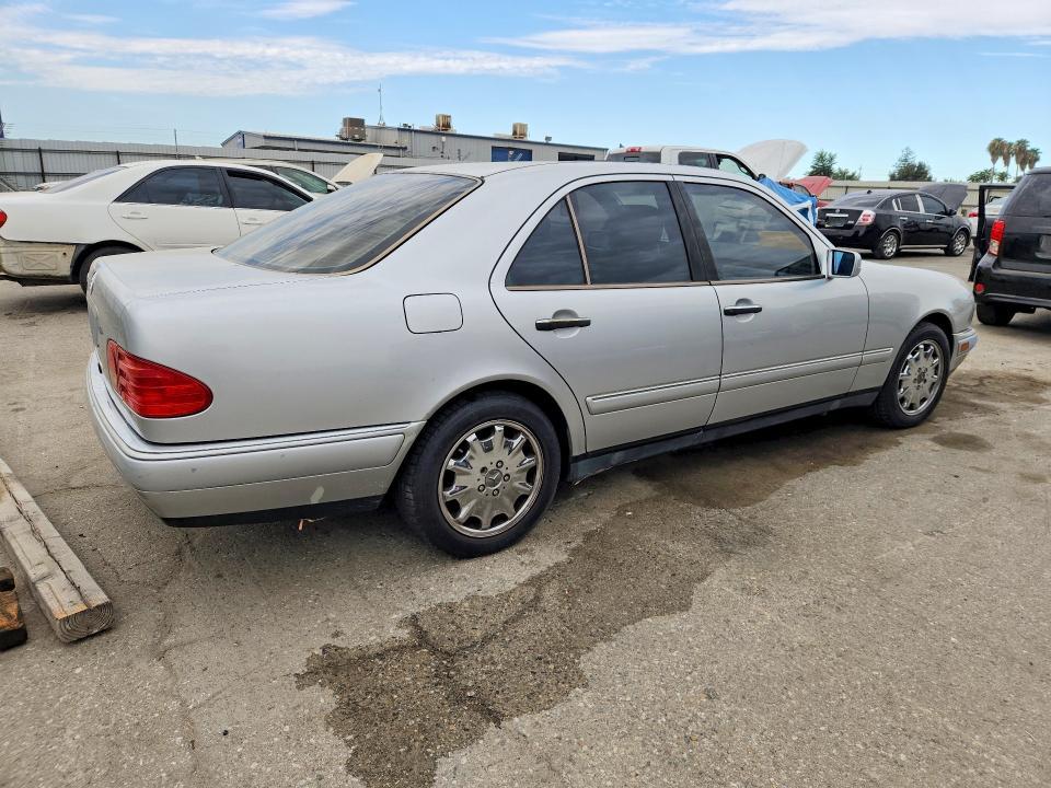 1999 Mercedes-Benz E 320