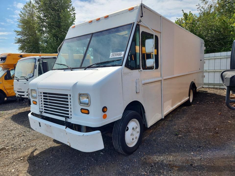 2007 Freightliner MT45 Chassis Delivery Truck