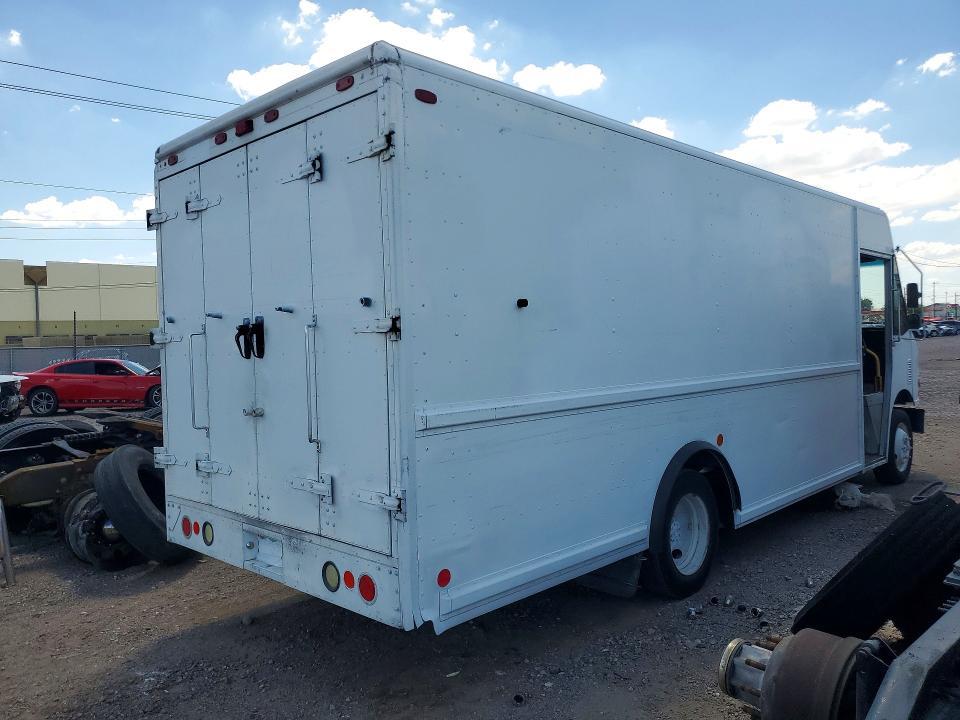 2006 Freightliner MT45G Chassis Delivery Truck