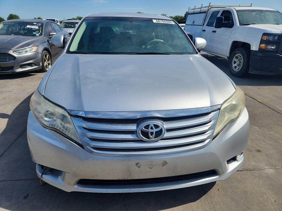 2011 Toyota Avalon Base