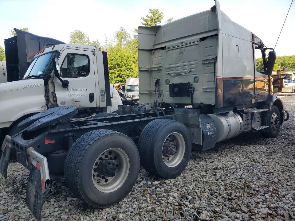 2019 Volvo VNR Semi Truck
