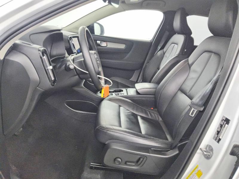 2024 Volvo Xc40 Core