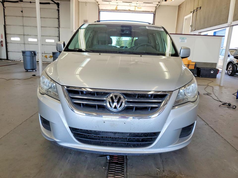 2009 Volkswagen Routan sel