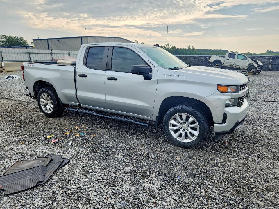 2021 Chevrolet Silverado K1500 Custom