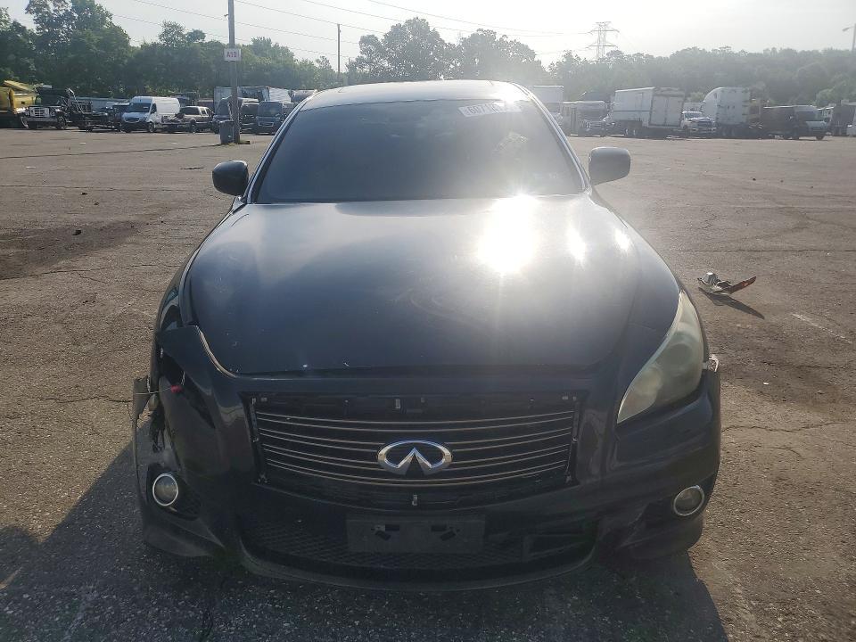 2013 Infiniti M37 x
