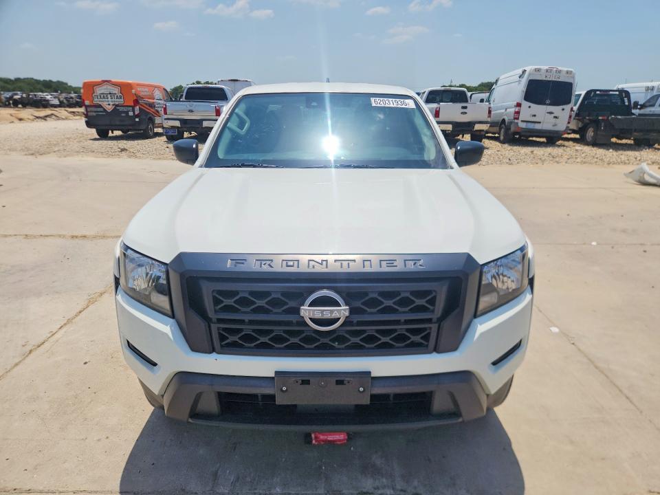 2022 Nissan Frontier S