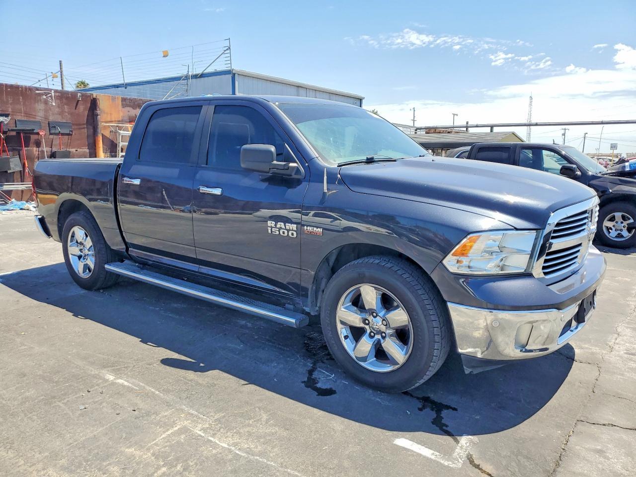 2015 Dodge RAM 1500 SLT